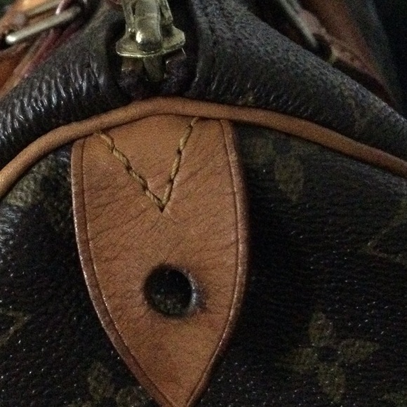 LOUIS VUITTON - Picture 4 of 8